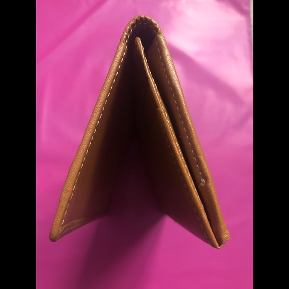 ❌SOLD OUT❌Authentic Nina Ricci wallet - Picture 2 of 9